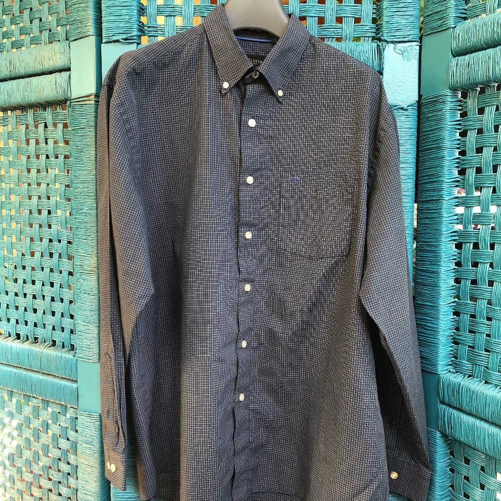 Van Heusen men's button down shirt